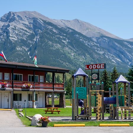 Rocky Mountain Ski Lodge Canmore Extérieur photo