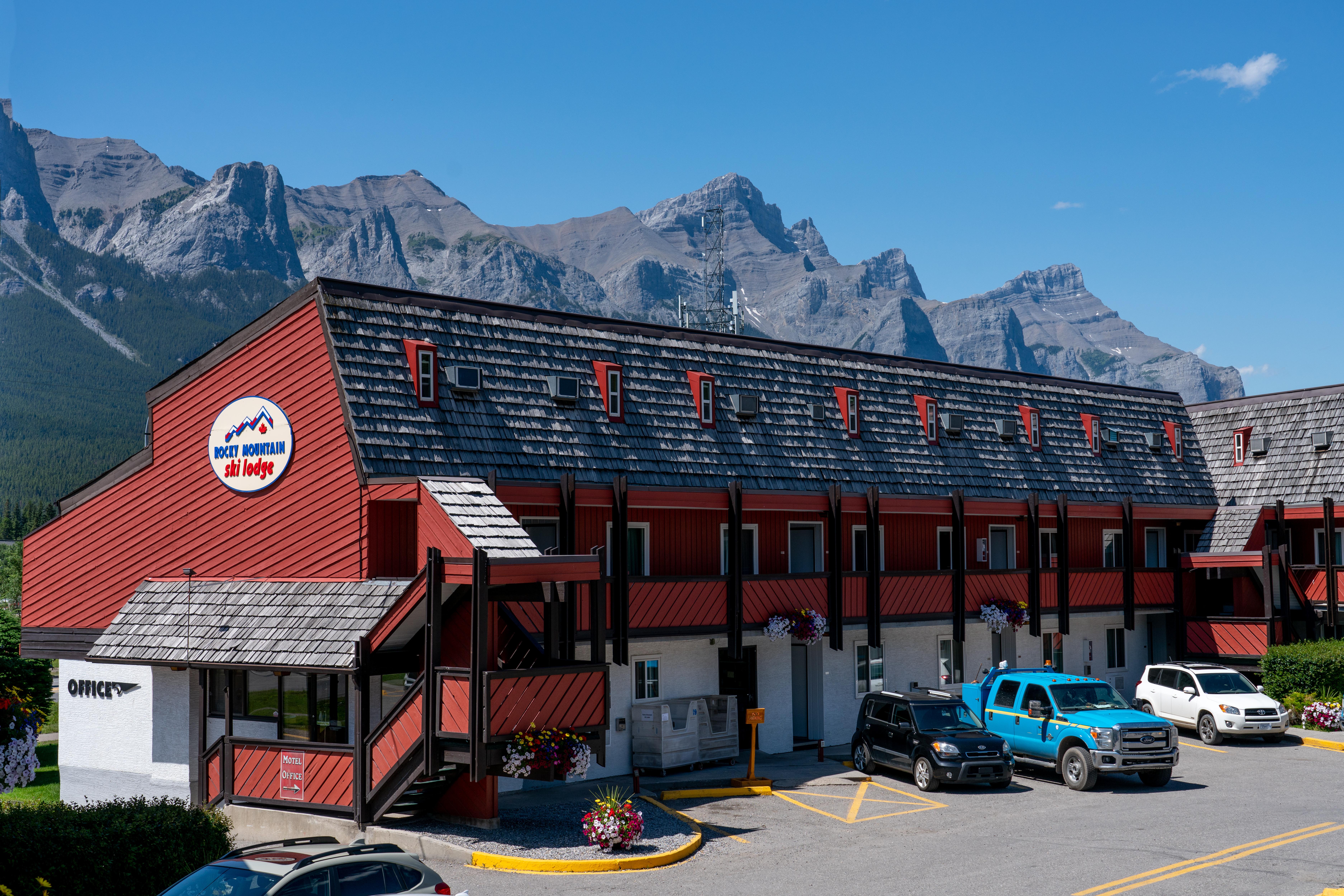Rocky Mountain Ski Lodge Canmore Extérieur photo