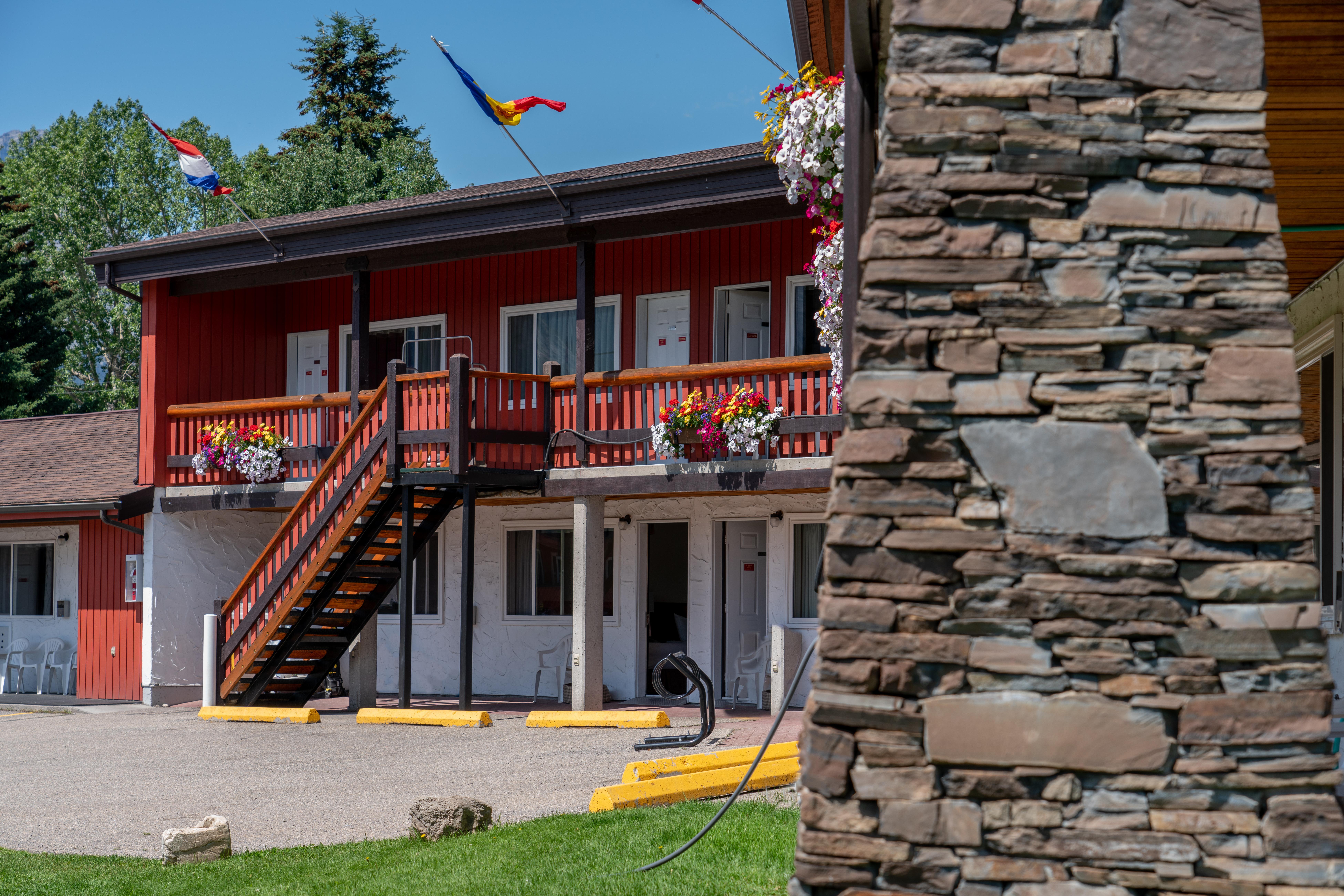 Rocky Mountain Ski Lodge Canmore Extérieur photo