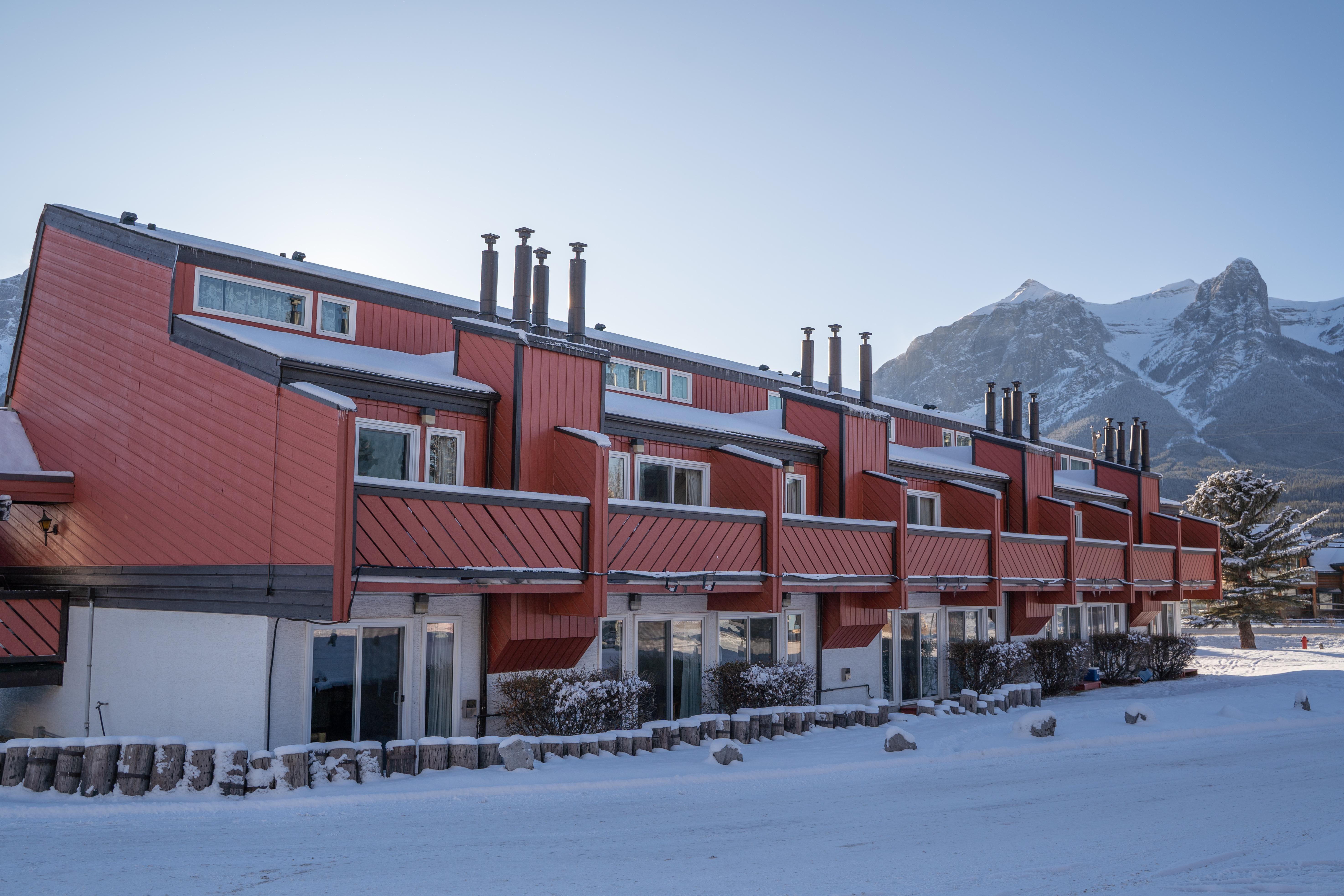 Rocky Mountain Ski Lodge Canmore Extérieur photo