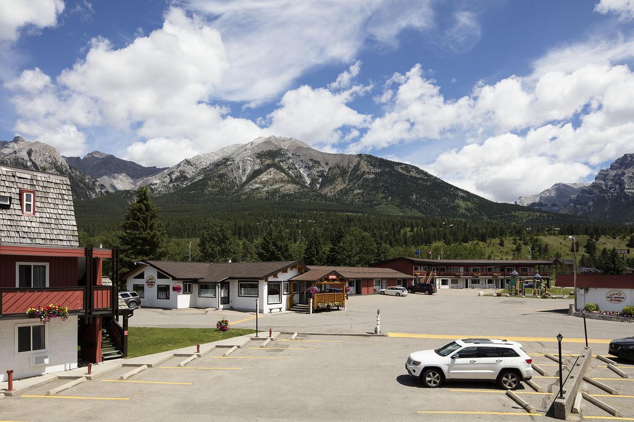 Rocky Mountain Ski Lodge Canmore Extérieur photo